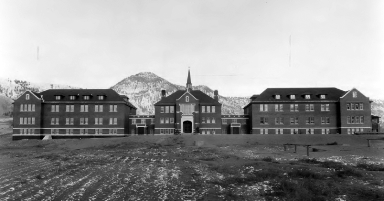 Kamloops-indian-residential-school-1930