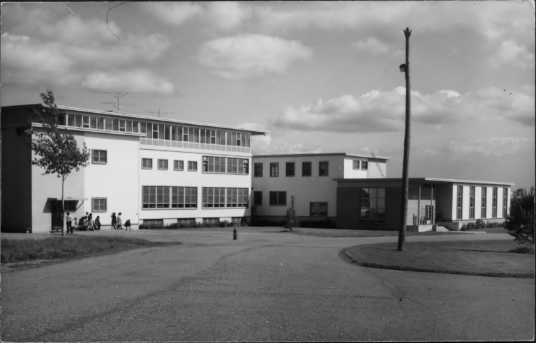 Amos_Indian_residential_school_Québec_Canada